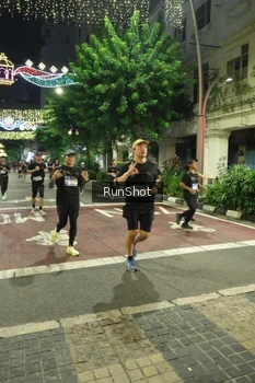 Runner Photo 4216771