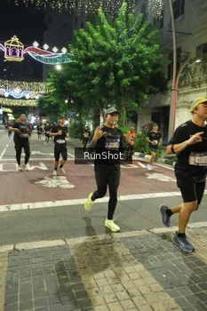 Runner Photo 4216780