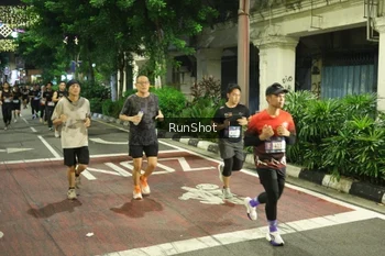 Runner Photo 4216814