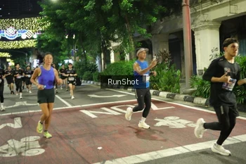 Runner Photo 4216815
