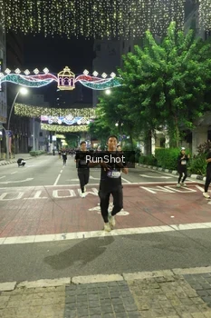 Runner Photo 4216817