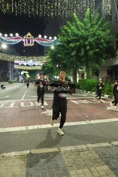 Runner Photo 4216825
