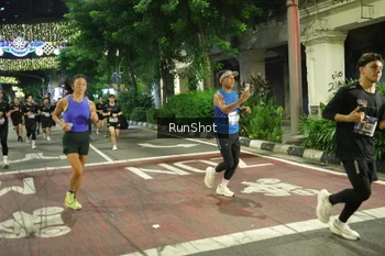 Runner Photo 4216827