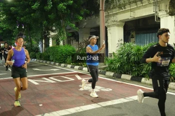 Runner Photo 4216837