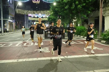 Runner Photo 4216970