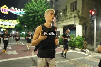 Runner Photo 4216992