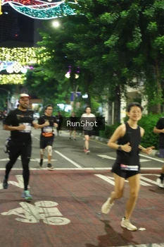 Runner Photo 4216993