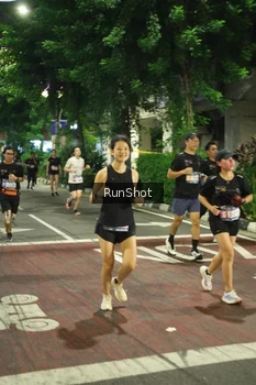 Runner Photo 4216997