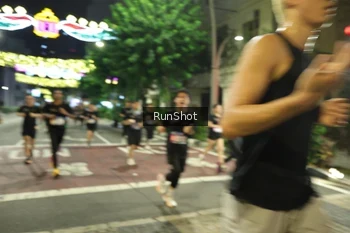 Runner Photo 4216998