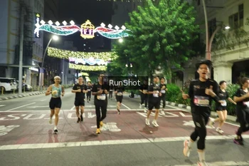 Runner Photo 4217000