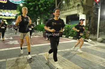 Runner Photo 4217002