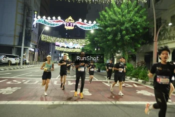 Runner Photo 4217004