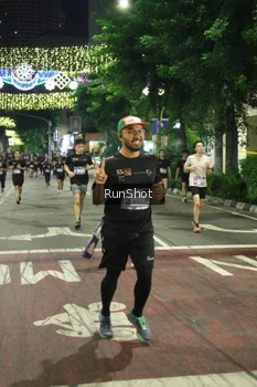 Runner Photo 4217008