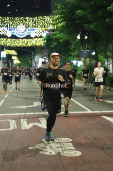 Runner Photo 4217010