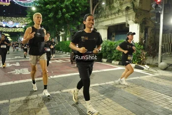 Runner Photo 4217011