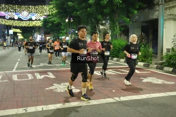 Runner Photo 4217126