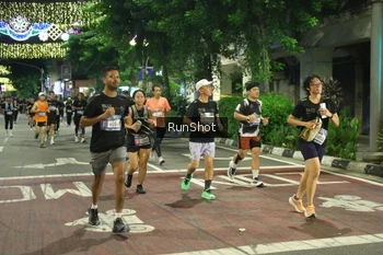 Runner Photo 4217194