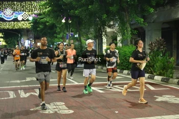 Runner Photo 4217209
