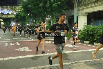Runner Photo 4217229