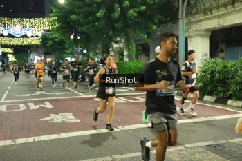 Runner Photo 4217232