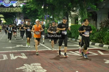 Runner Photo 4217295