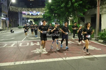 Runner Photo 4217348