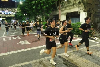 Runner Photo 4217349
