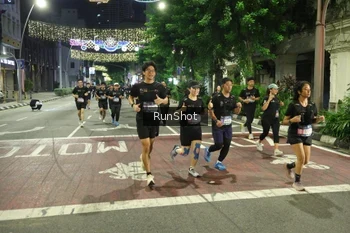 Runner Photo 4217357