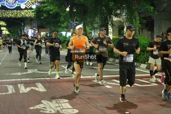 Runner Photo 4217360