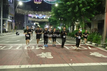 Runner Photo 4217389