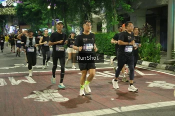 Runner Photo 4217489