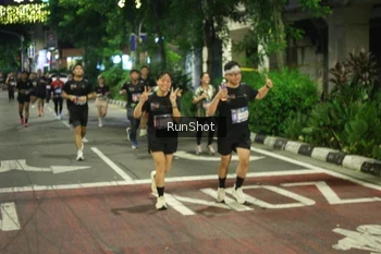 Runner Photo 4217632