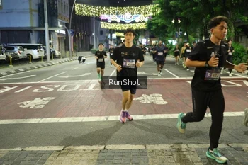 Runner Photo 4217634