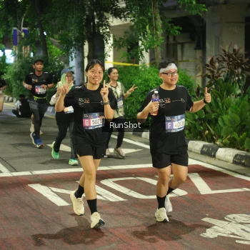 Runner Photo 4217646