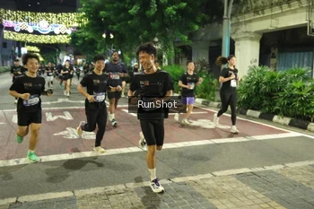 Runner Photo 4217740