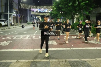 Runner Photo 4217815