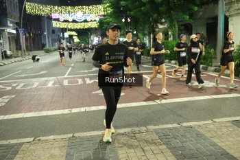 Runner Photo 4217818