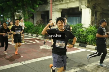 Runner Photo 4217845