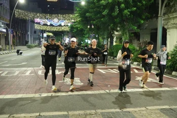 Runner Photo 4217938