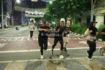 Runner Photo 4217943