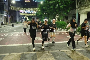 Runner Photo 4217949