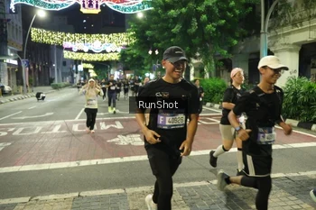 Runner Photo 4217951