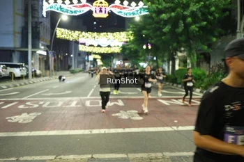 Runner Photo 4217955