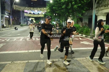 Runner Photo 4217959
