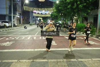 Runner Photo 4217974