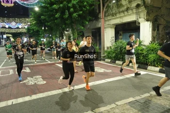 Runner Photo 4217982
