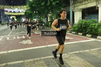 Runner Photo 4218049