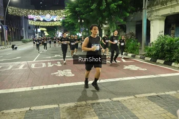 Runner Photo 4218050