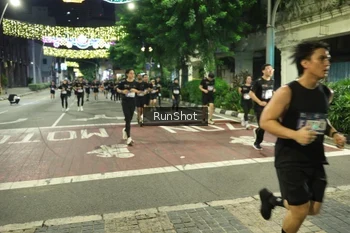 Runner Photo 4218053