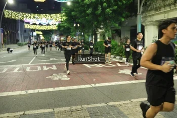 Runner Photo 4218061